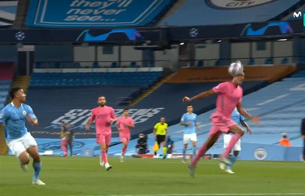 VIDEO + FOTO Campionul mondial Varane, meci de groază cu Manchester City! A comis două gafe de neconceput