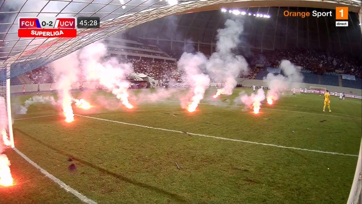 Interziși după comportamentul din derby-ul FCU - CS Universitatea Craiova! Măsurile anunțate de Jandarmeria Română