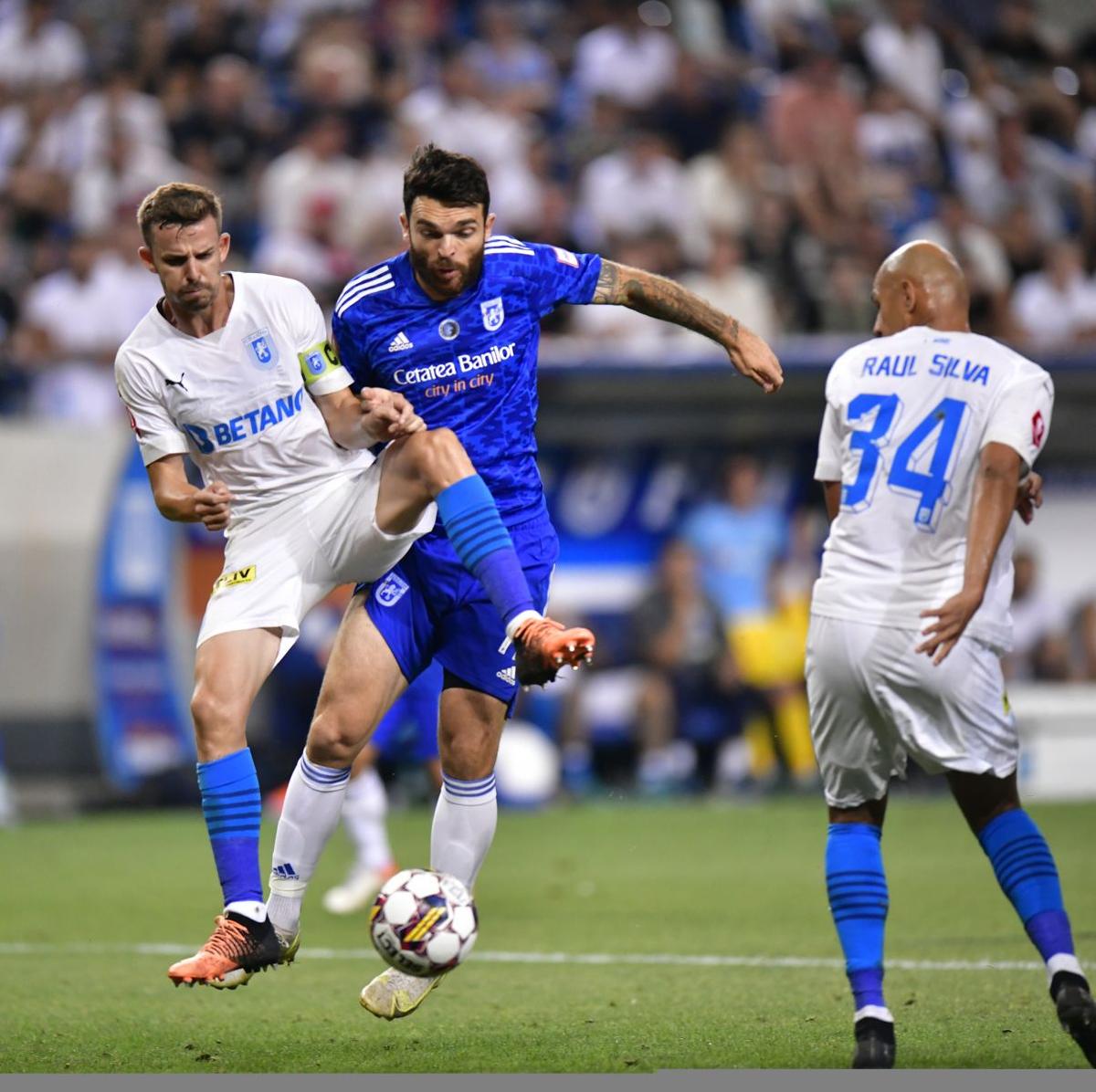 Panică la CSU Craiova » Andrei Ivan s-a accidentat în derby-ul cu FCU Craiova: „La fiecare duel adversarul mă lovește în zona unde am probleme”