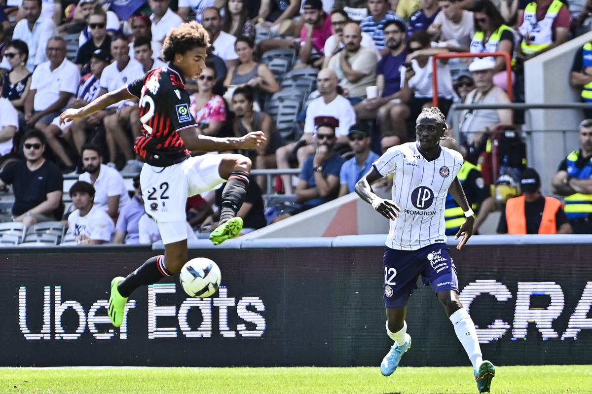 Rareș Ilie, debut în Ligue 1 » Cum s-a descurcat fostul rapidist în Toulouse - Nice