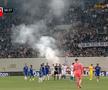FOTO Întrerupere în FCU Craiova - CSU Craiova cauzată de torțele aruncate de fanii gazdelor