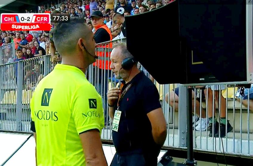 Gabriel Debeljuh (25 de ani) a văzut cartonașul roșu în minutul 79 al meciului dintre Chindia Târgoviște și CFR Cluj, la scorul de 2-0 pentru campioană.