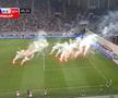FOTO Întrerupere în FCU Craiova - CSU Craiova cauzată de torțele aruncate de fanii gazdelor