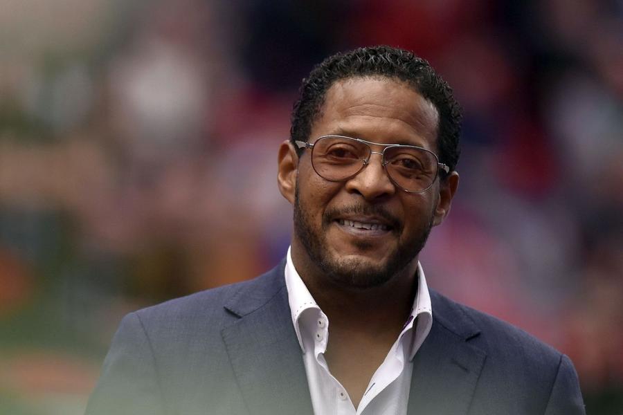 Recordmanul mondial într-o imagine recentă FOTO Imago De ce a rezistat 30 de ani recordul uluitor al lui Javier Sotomayor? Cel mai bun român din istorie știe secretul performanței