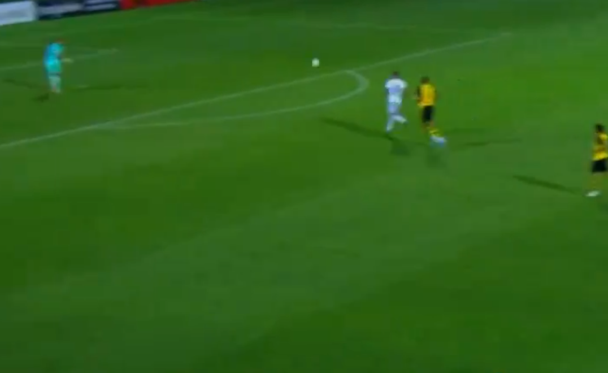 Gol din poartă în poartă în Noah - AEK Atena
