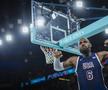 Moment stânjenitor pentru LeBron James la Jocurile Olimpice » S-a ridicat și a salutat, crezând că e aclamat! Ce strigau, în realitate, fanii