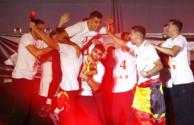 Rodri și Alvaro Morata, suspendați de UEFA după ce au strigat că „Gibraltarul este spaniol”