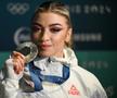 Mihaela Cambei, vicecampioana olimpică, și-a spus povestea la „Prietenii lui Ovidiu”: „Merg machiată inclusiv la antrenamente, iar asta m-a ajutat!” + Fotbalistul preferat: „Îmi place nebunia lui”