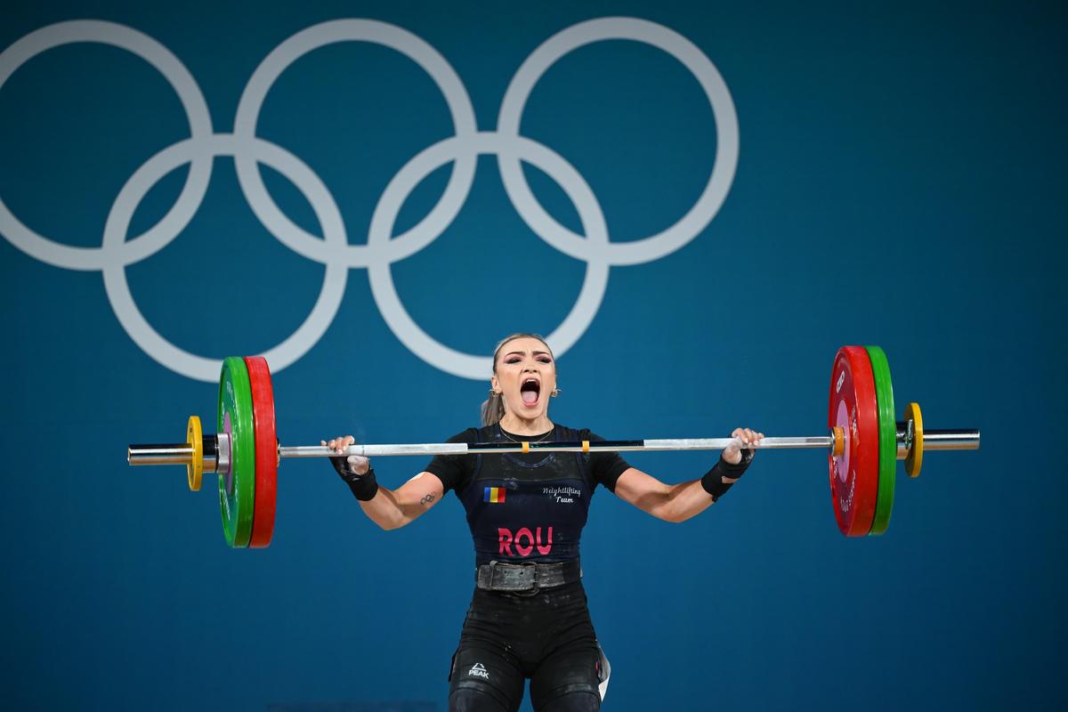 Mihaela Cambei, medalie de argint la Paris în competiția categoriei 49 kg » Chinezoaica i-a luat aurul la ultima încercare