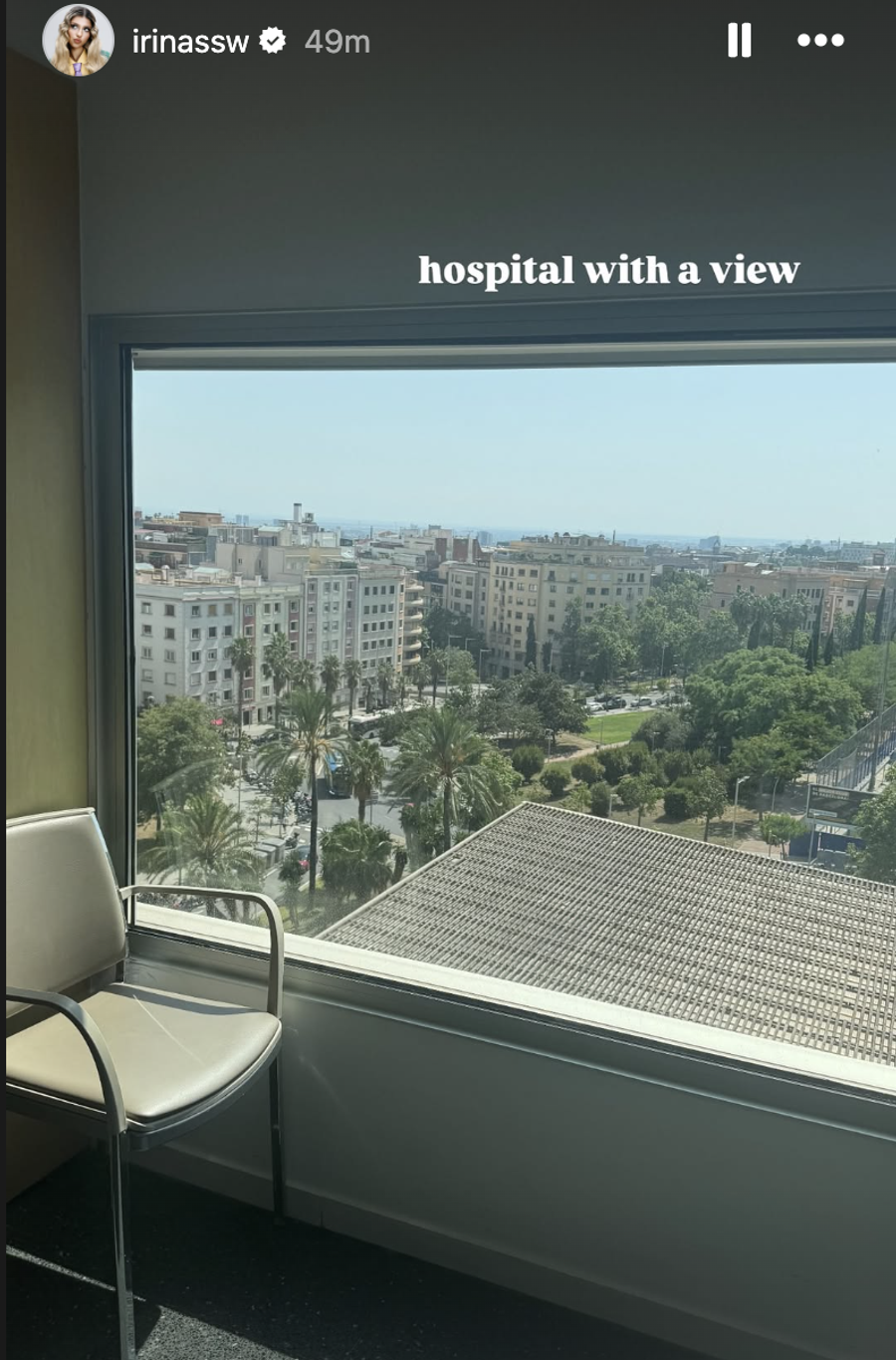 Imaginea publicată din spital de Irina Manea Caz curios la Rapid: a descoperit că are fractură și s-a internat singur într-un spital din Barcelona! » Soția a făcut anunțul, șefii clubului habar n-aveau