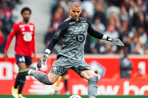 PSG l-a transferat pe Lucas Chevalier. Foto: Instagram