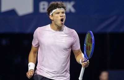 În semifinalele de la Toronto, ambii jucători din Top 5 au fost eliminați » Cine se duelează pentru trofeu în Canada