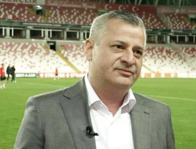 Ioan Varga spune că îi dă afară de la CFR Cluj: „Inclusiv pantaloni, ...