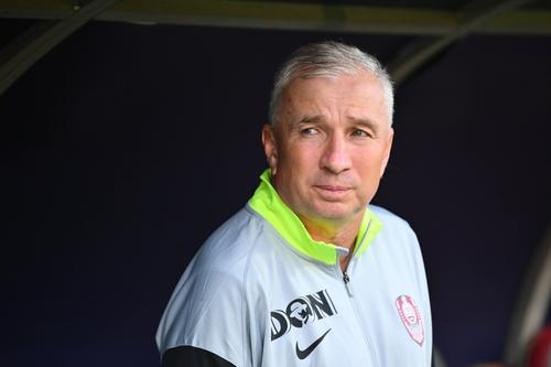 Dan Petrescu, în CFR Cluj - Braga // FOTO: Imago