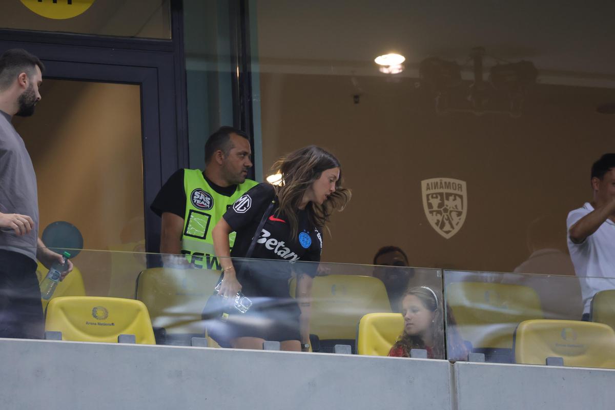 Maria Sponte la FCSB - Drita
