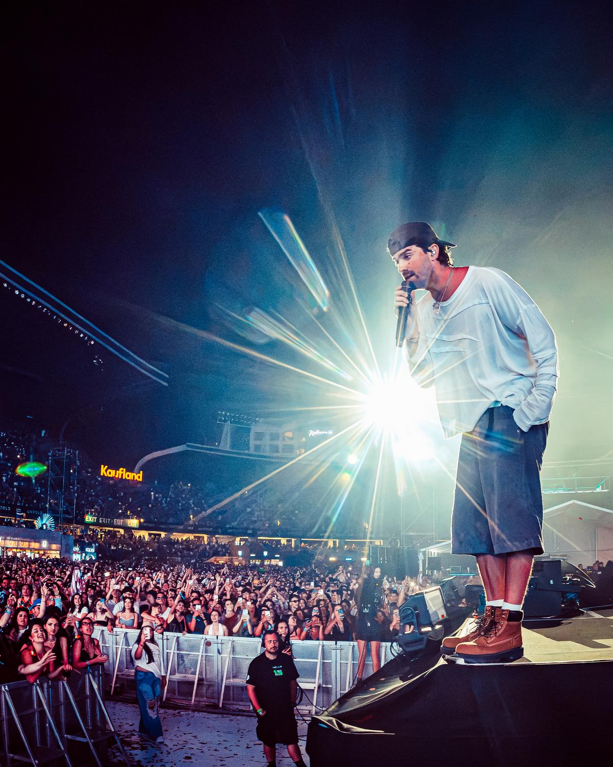 Imagini excepționale la Untold! Peste 120.000 de oameni la Cluj Arena în prima zi