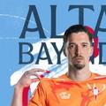 Altay Bayindir, la prezentarea în tricoul lui Celta