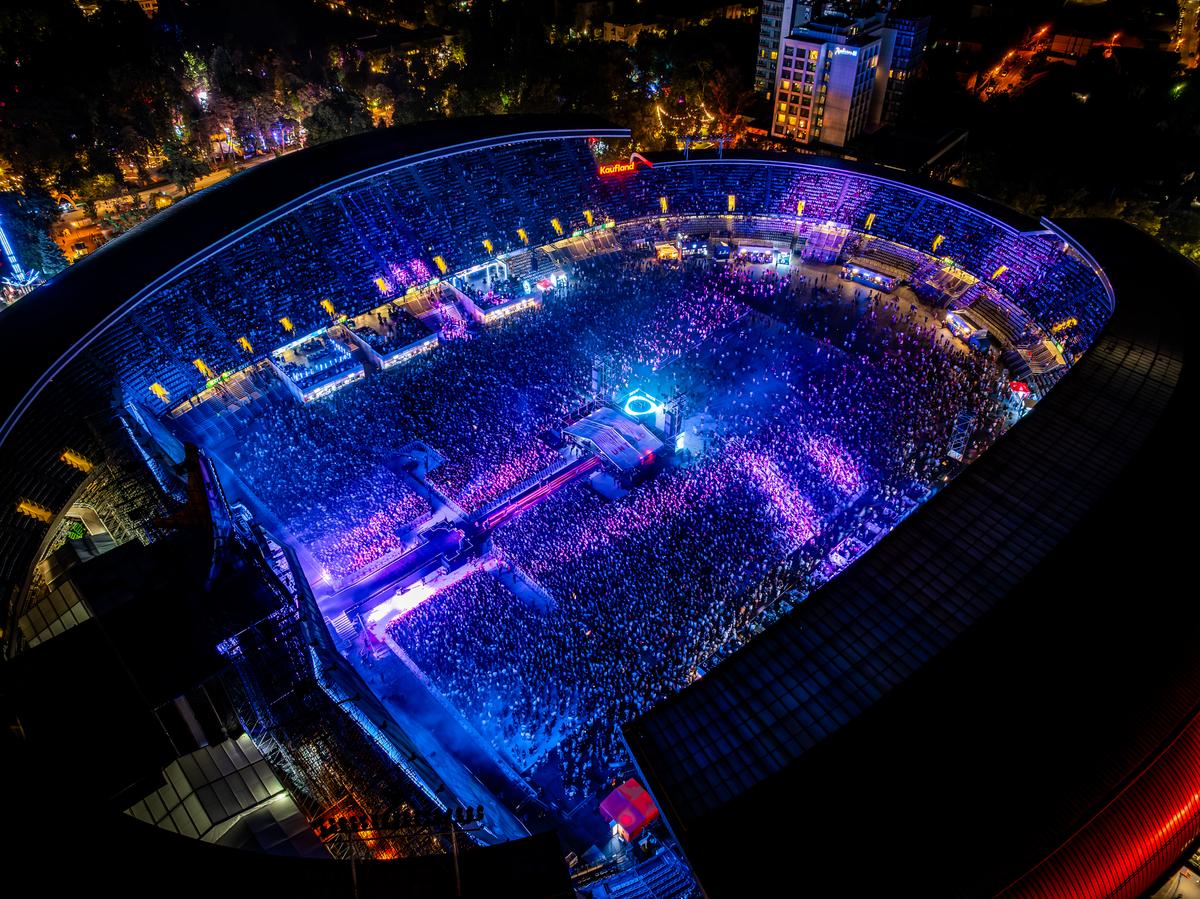 Imagini excepționale la Untold! Peste 120.000 de oameni la Cluj Arena în prima zi