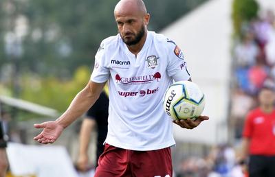 RAPID - VIITORUL PANDURII 1-2 // Ionuț Voicu, discurs dur la finalul meciului: „Sunt frustrat pentru că nu dăm totul! Cine nu știe spiritul să-l învețe!”