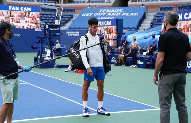 Prima reacție după descalificare! Novak Djokovic: „Trebuie să mă uit în interiorul meu, e o lecție”