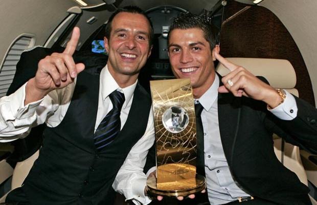 Barcelona ar putea primi o nouă lovitură! Jorge Mendes a apărut în peisaj, iar starul catalanilor ezită: „Toată lumea întreabă de el”