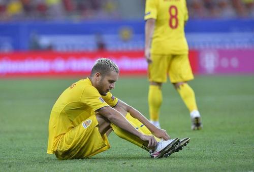 Viorel Moldovan (48 de ani), atacant important din istoria naționalei României, a comentat izbucnirile nervoase ale „tricolorilor” din ultimele zile