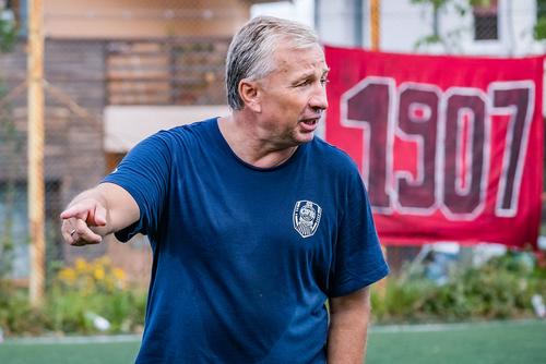 Dan Petrescu // FOTO: facebook.com/cfr1907