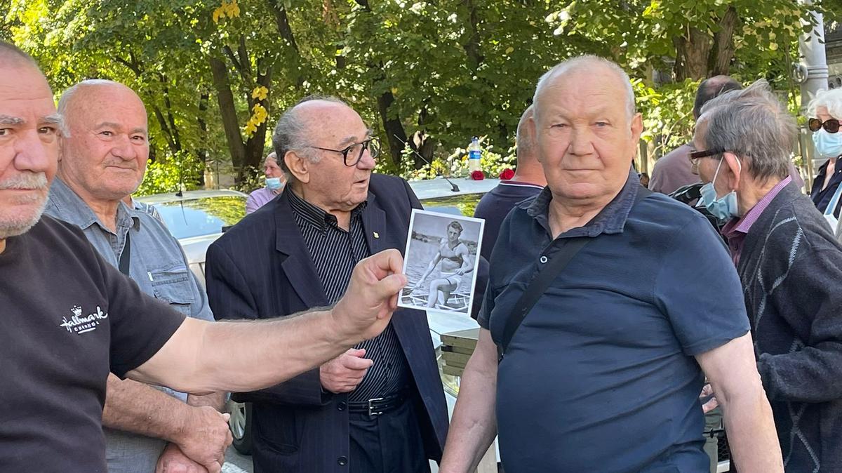 Ivan Patzaichin a fost înmormântat, astăzi, în Cimitirul Bellu » Fiica legendarului campion, discurs emoționant: „Tatăl meu a fost Ivan Inimă de Aur”