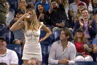 Cine e blonda care a făcut spectacol la US Open » A fost aplaudată la scenă deschisă