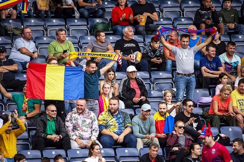 Fanii care au susținut-o pe FCSB în Norvegia, la 3-1 cu Viking Stavanger // foto: Imago Images