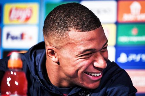 Kylian Mbappe, la conferința de presă // foto: Imago Images