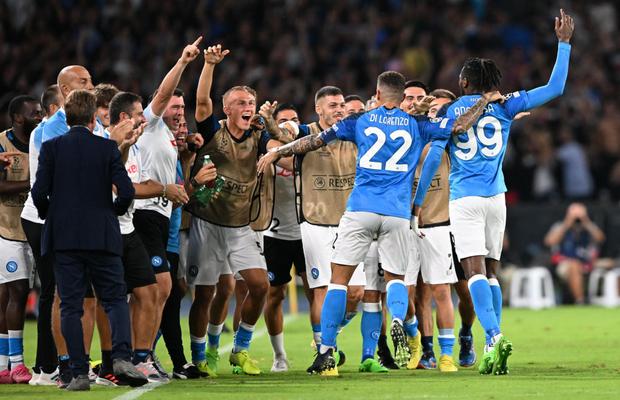 Spectacol total în Ligă » Napoli „a demolat-o” pe Liverpool + Barcelona, scorul serii + nebunie în prelungiri la Atletico - FC Porto