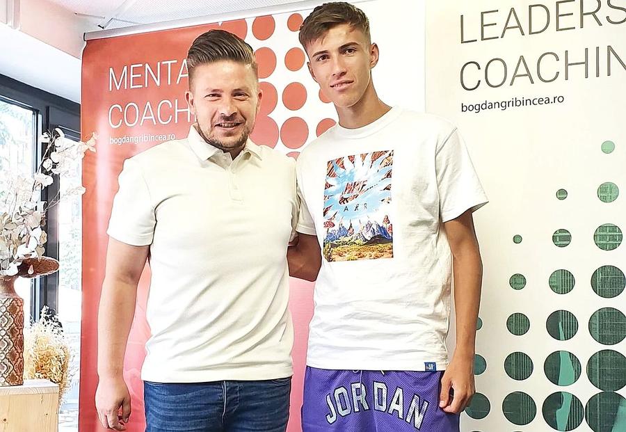 Octavian Popescu, alături de Bogdan Gribincea // sursă foto: Instagram Fără gol marcat de 4 luni, Octavian Popescu a decis să viziteze un specialist: „E supersmart. Am făcut împreună lucruri grele încă de la început”