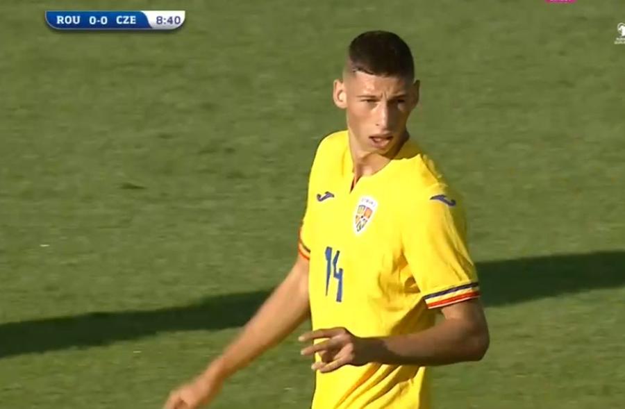 Andres Sfait a debutat deja pentru România U20 / FOTO: Captură TV @Digi Sport 1 CFR Cluj i-a adus atacant din Italia lui Dan Petrescu: „Îl vom prezenta după Revelion” » GSP știe numele și detaliile afacerii