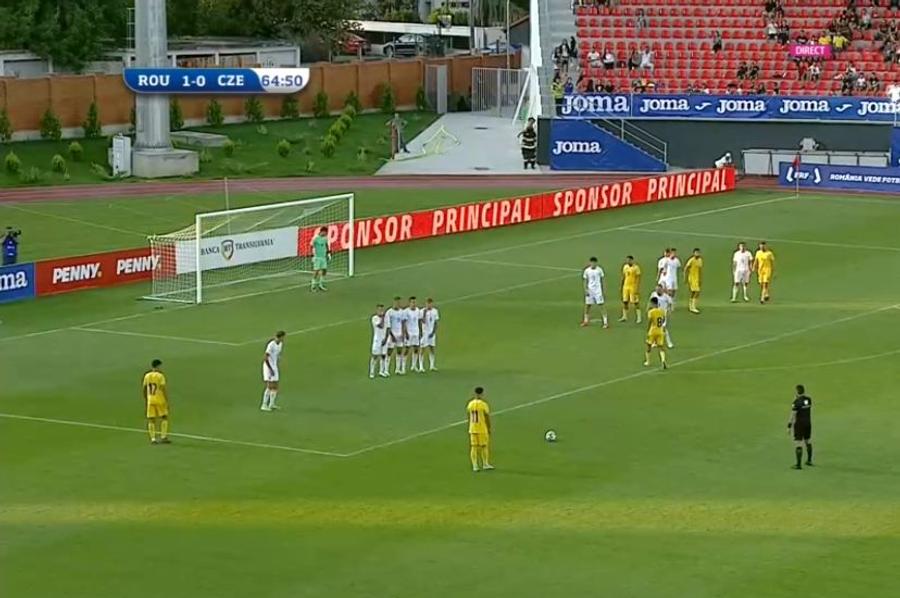 FOTO: Captură TV @Digi Sport 1 Costin Curelea, debut victorios pe banca naționalei U20 » Goluri frumoase marcate de Radaslavescu și Doru Andrei