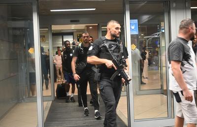 Naționala Israelului a ajuns în România » Jucătorii, păziți cu mitraliera de agenții Mosad