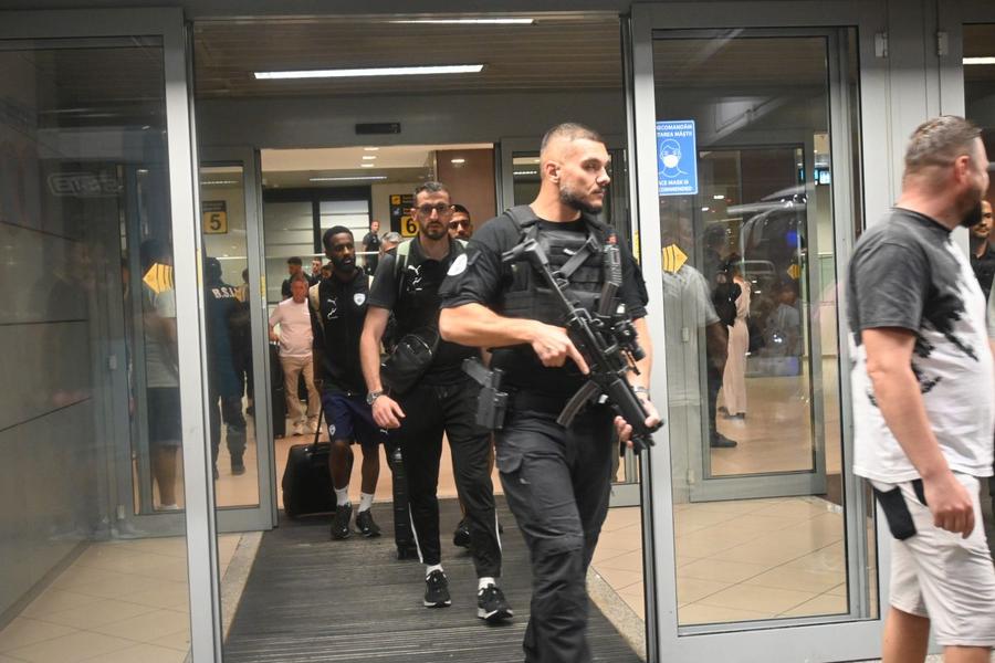 Sosirea Israelului pe Otopeni Arma secretă