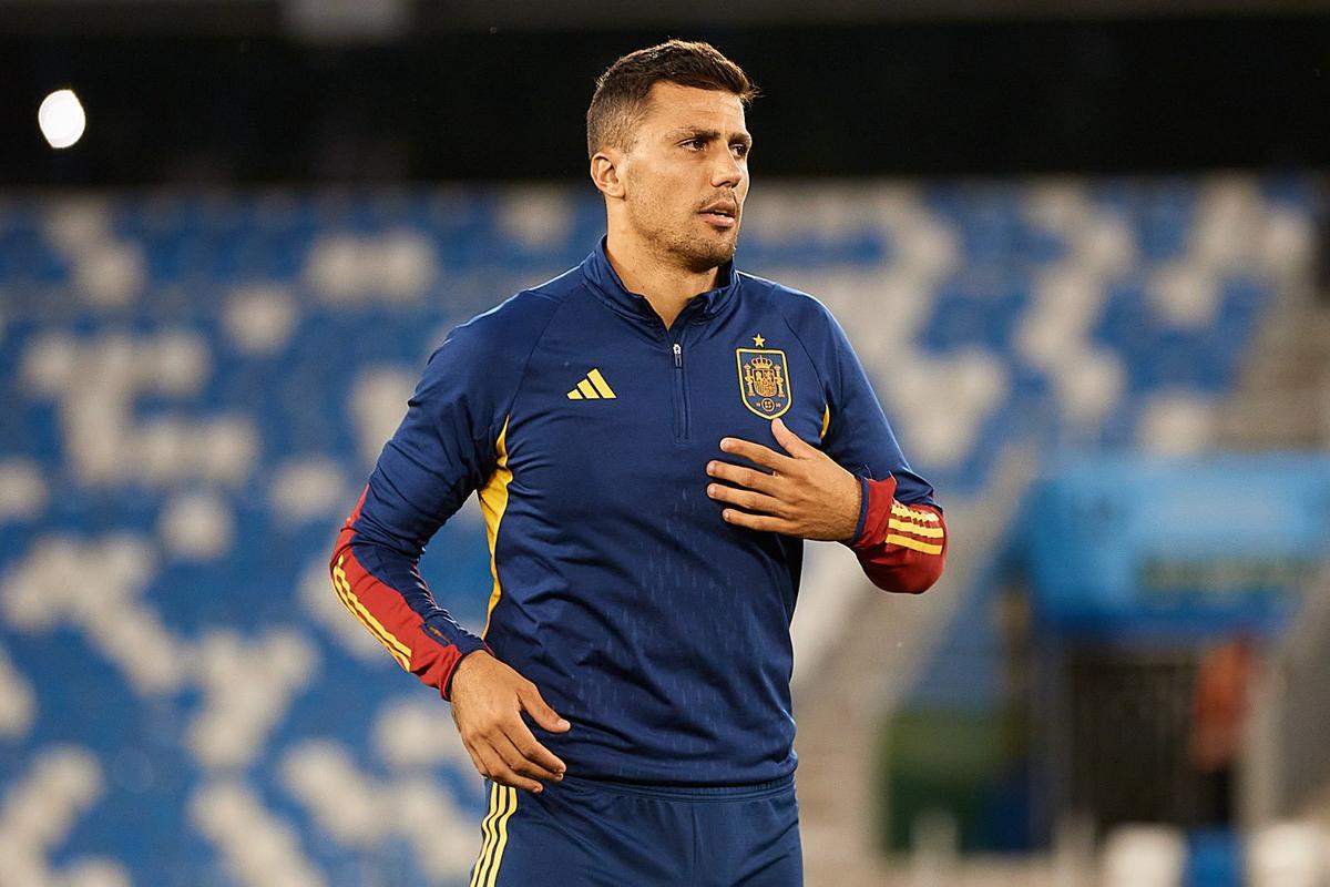 Imaginile zilei în preliminariile Euro 2024 » Stupoare în Georgia: cum au fost nevoiți jucătorii Spaniei să iasă la antrenament