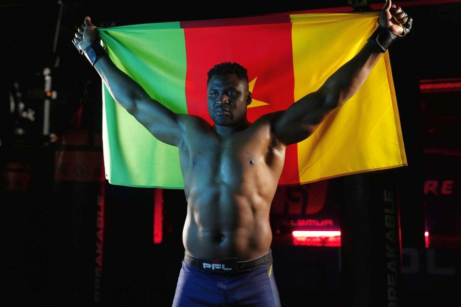 Francis Ngannou. Foto: Imago Tatăl lui Tyson Fury crede că fiul lui va pierde meciul de gală din Arabia Saudită: „Va pleca din ring cu vreun picior rupt sau cu vreo mână ruptă”