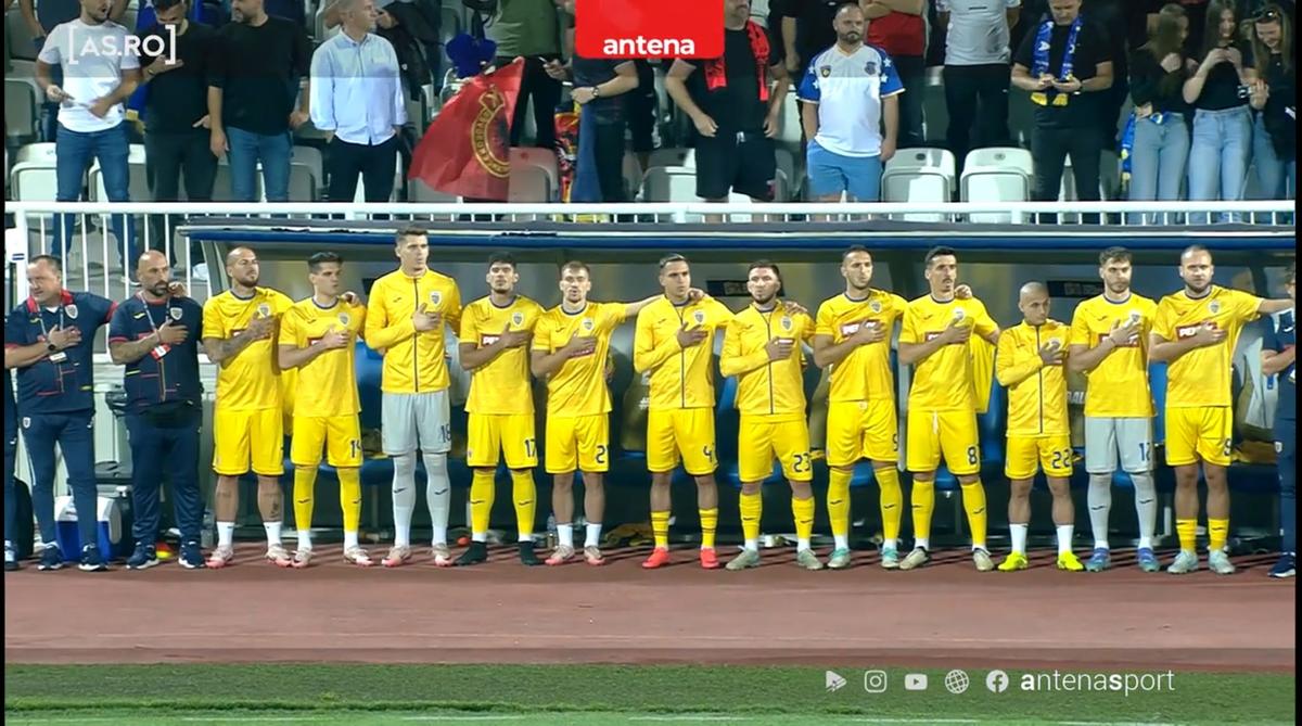 Sârbii cer intervenția UEFA din cauza steagului scandalos apărut în spatele băncii României în Kosovo