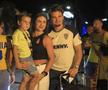 Răzvan Marin s-a fotografiat cu suporterii români în fața hotelului din Cipru / Foto: Cristi Preda GSP