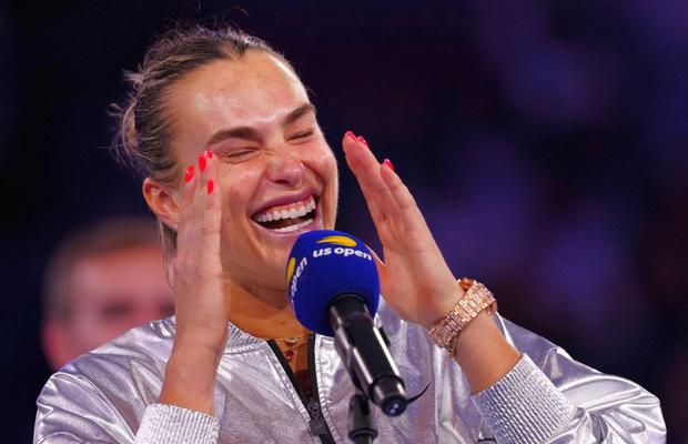 „Stați, stați! Ce faceți? N-am terminat” » Sabalenka și un moment viral la festivitatea de premiere de la US Open