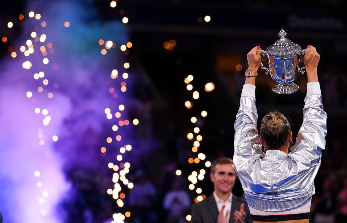 „Stați, stați! Ce faceți? N-am terminat” » Sabalenka și un moment viral la festivitatea de premiere de la US Open