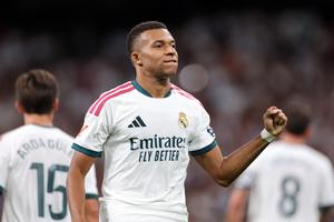 Kylian Mbappe, întrebat despre Balonul de Aur: „Am scris istorie în această vară, dar jurnaliștii votează”