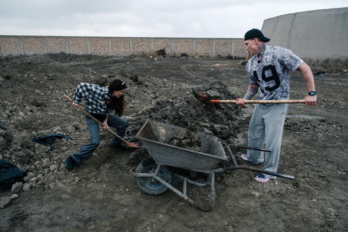 De la Raliul Dakar, la Asia Express: „Te costă 500.000 de euro, dar să dormi la cort!”