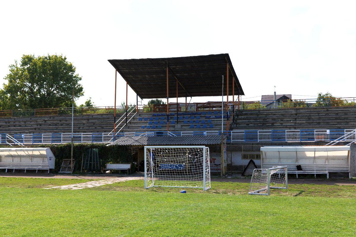 Renaște fotbalul pe un stadion uitat din România, lăsat de izbeliște în ultimii ani » GSP a intrat în bază și are detalii despre noul proiect