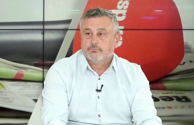 „Presidente, ce facem cu arbitrajele astea?” » Cristi Munteanu, după înfrângerea cu Rapid: „N-am dormit deloc, n-ai cum...”