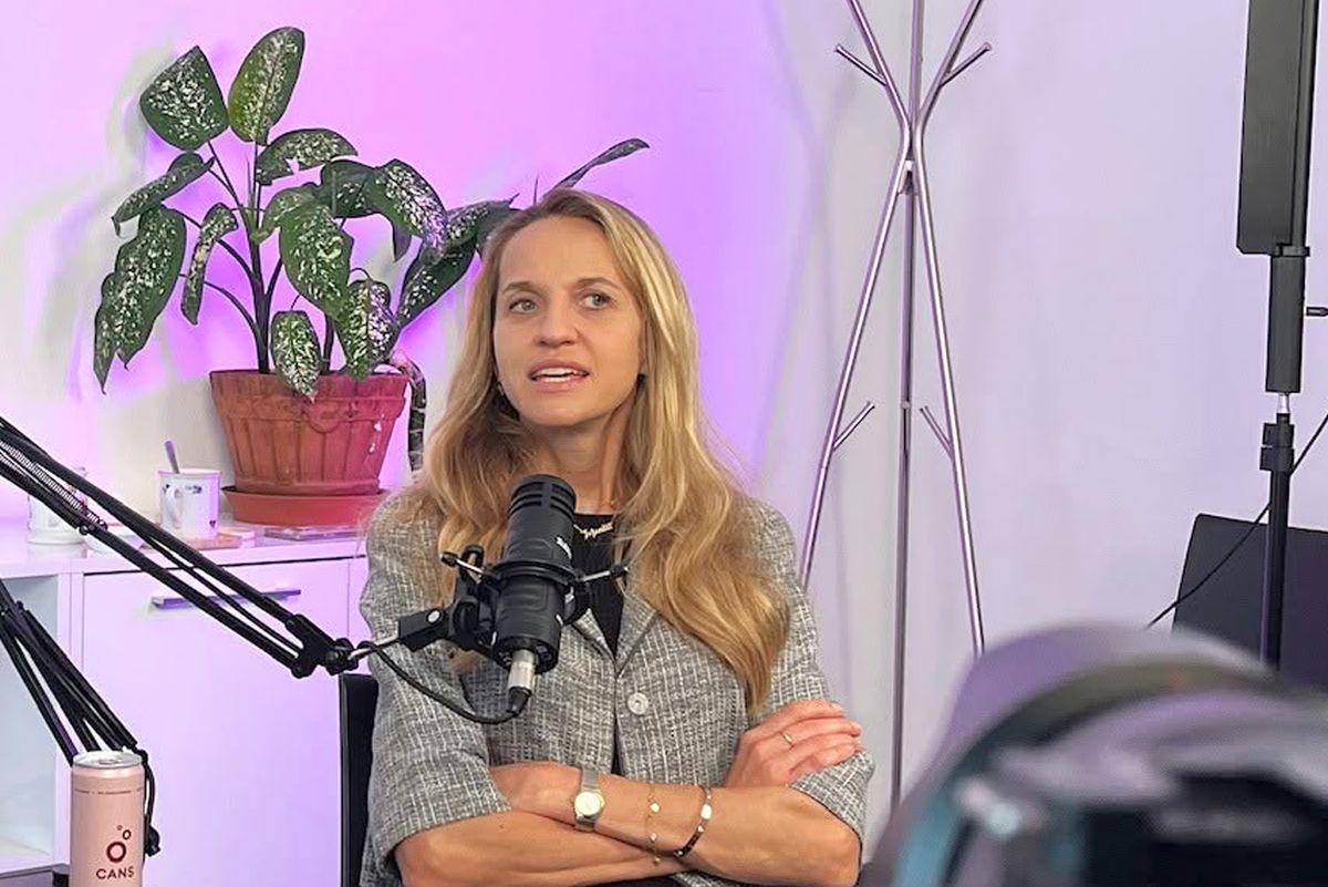 Specialista pe care Burleanu a vrut s-o angajeze la FRF dezvăluie un episod grav: „Am fost urmărită și hărțuită în mod constant de un cetățean român” » Replică pentru Hagi, după 12 ani