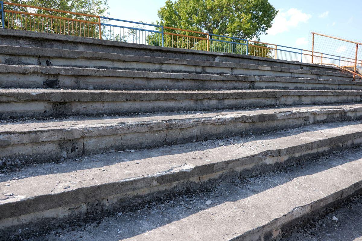 Renaște fotbalul pe un stadion uitat din România, lăsat de izbeliște în ultimii ani » GSP a intrat în bază și are detalii despre noul proiect