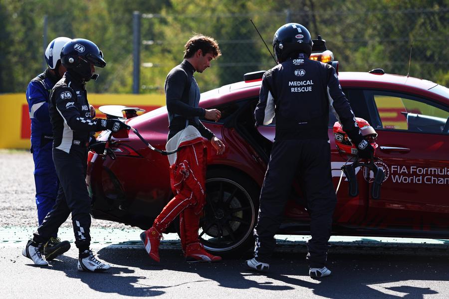Cine îl va înlocui pe Charles Leclerc dacă nu poate concura la Madrid? Ferrari are două variante